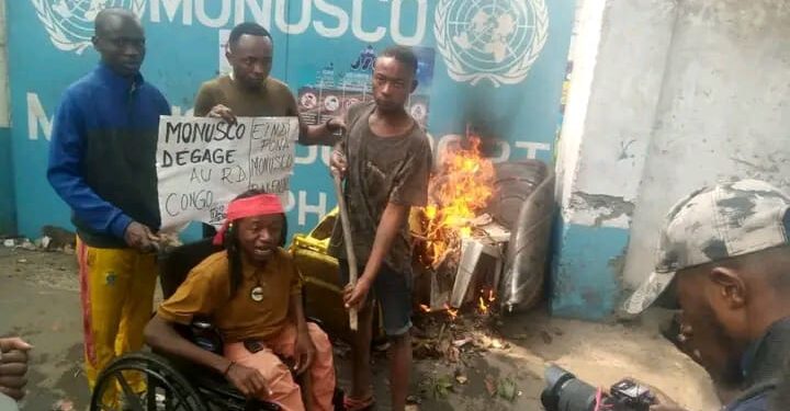 Des manifestants font irruption dans les bureaux de la MONUSCO à Goma.