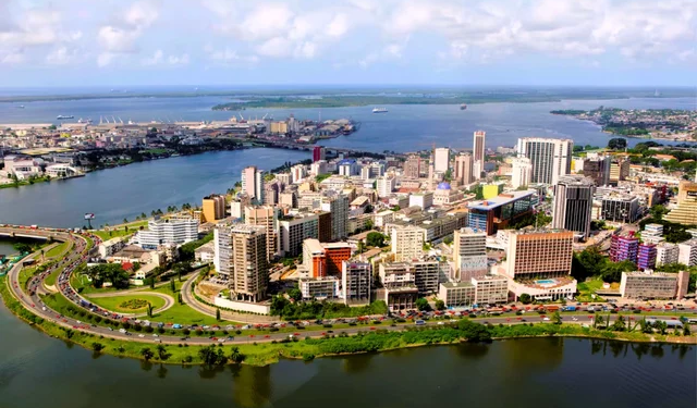 Mali : après Washington, Rome et Berlin demandent à leurs ressortissants de quitter rapidement le pays