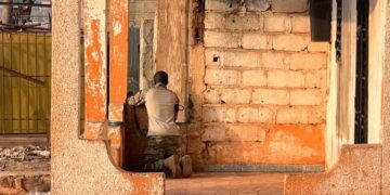 Au Mali, le chef de la junte assure que « la situation est maîtrisée », les djihadistes menacent d’imposer un blocus à Bamako