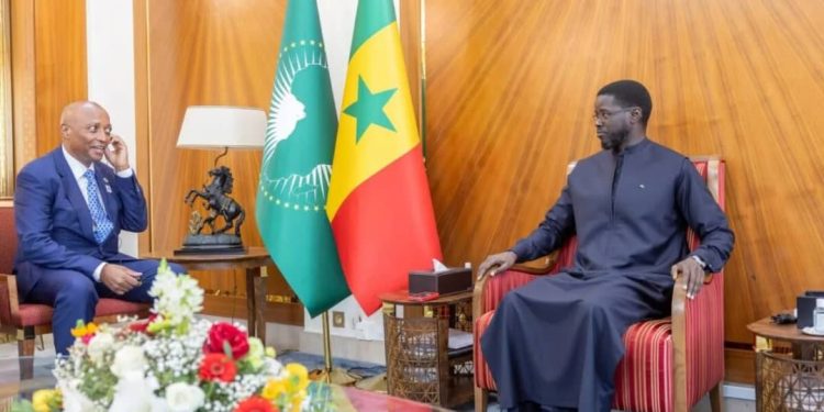 Visite du président de la caf à Dakar